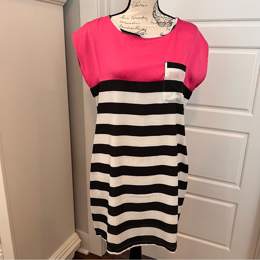 Super cute silky fabric shift dress